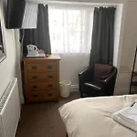 Willow Dene 3*