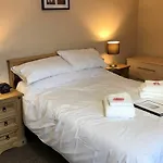 بيت ضيافة Willow Dene 3*