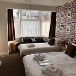 Willow Dene بيت ضيافة 3*