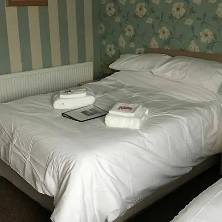 Willow Dene 3*