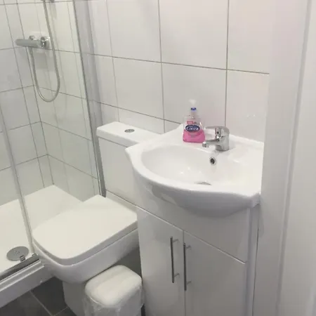 Willow Dene 2* سكرابورو