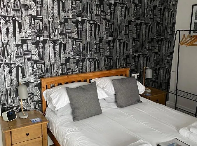 Willow Dene 招待所 3*